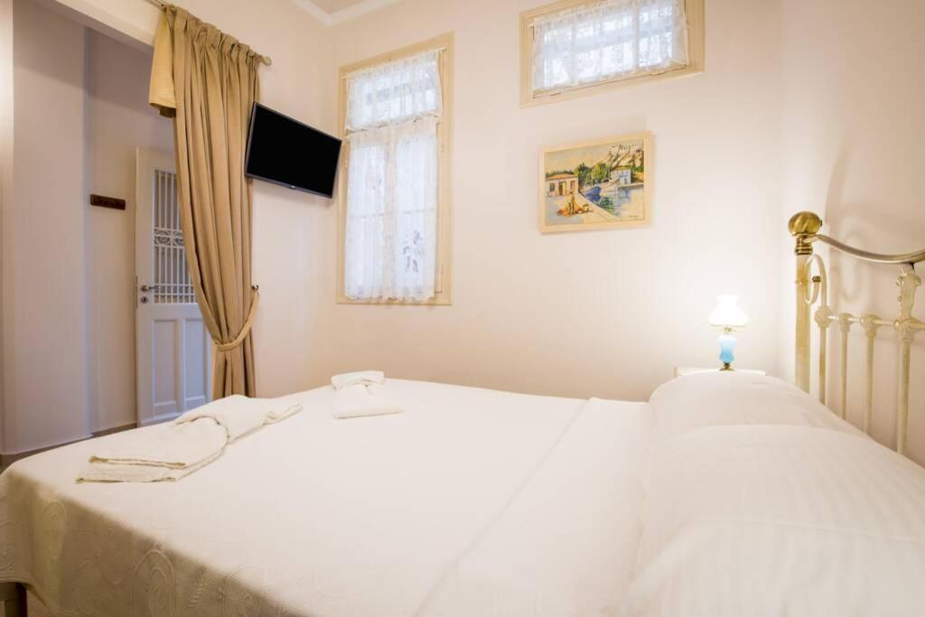 Neoclassical Apartment With 2 Bedrooms In Piraeus Pireu Exterior foto